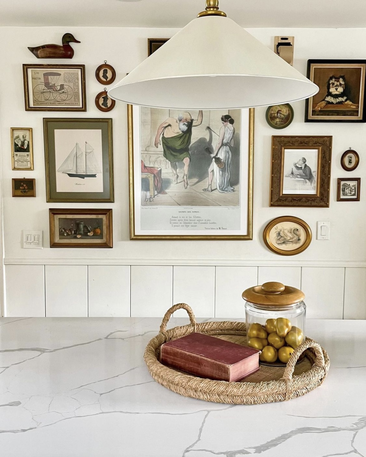 gallery wall in kitchen renovation, quartz countertops, modern traditional, 1950s beach cottage, shiplap wainscotting, vintage art